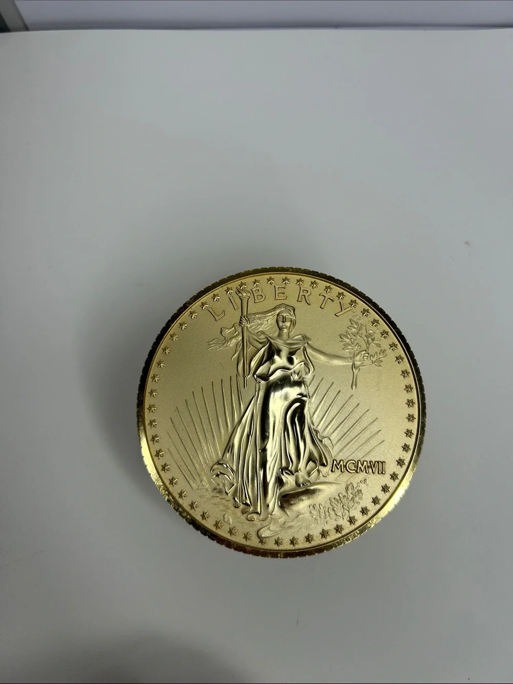 Vintage Bulova B0675 Liberty Gold Coin Quartz Alarm Clock – Tested & Working